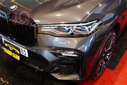 بی ئێم دەبڵیو X7